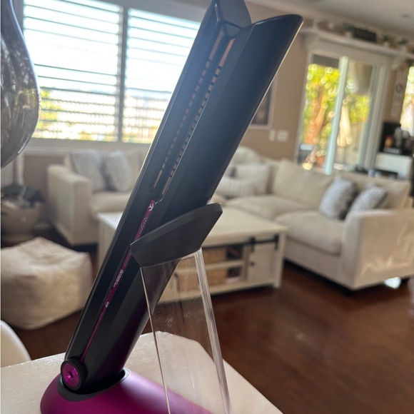 Dyson Coralle Hair styler in Pink and Black Styling Tool excellent!  Excellent main image 4